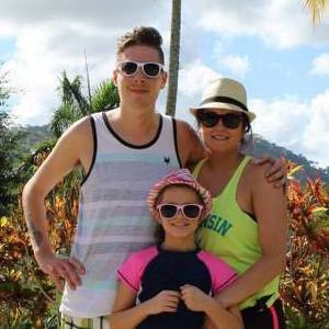 CALVIN KLAPA - REMAX 24/7